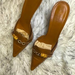Gucci brown leather bamboo detail pointed toe slides (mules) size 7